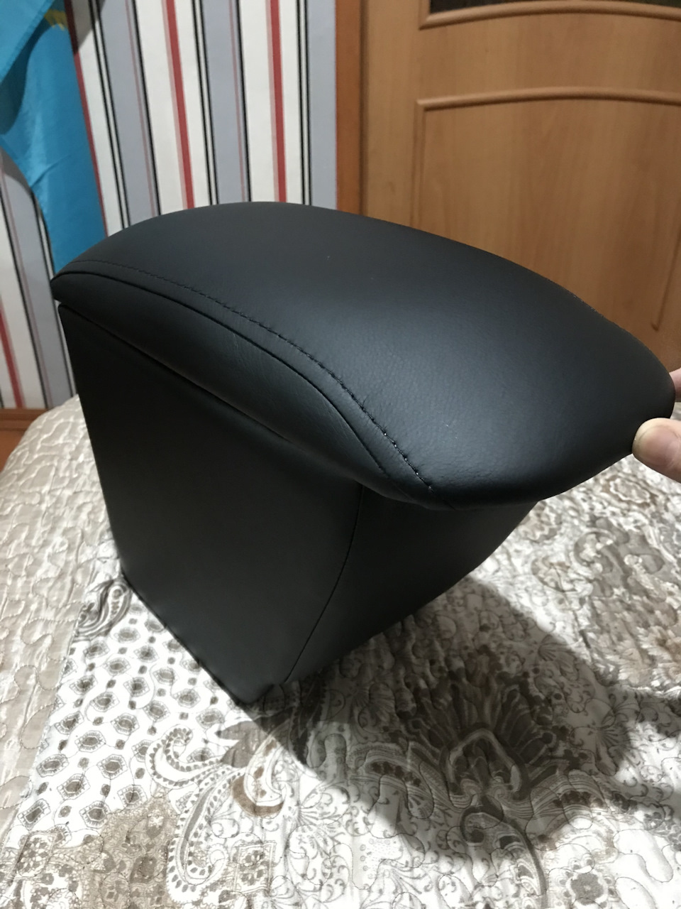Подлокотник для Polo Sedan — Volkswagen Polo Sedan, 1,6 л, 2015 года ...