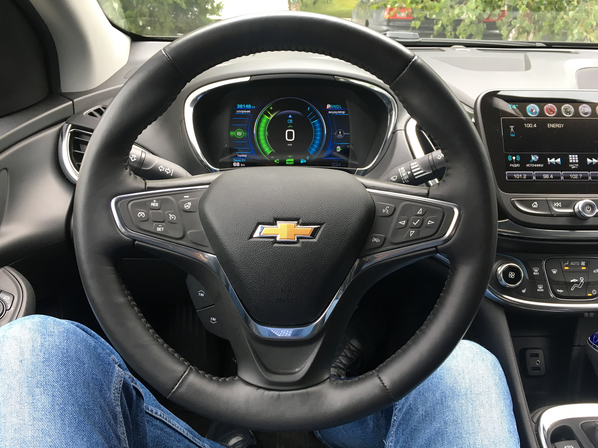 Chevrolet volt 2022. Chevrolet Volt 2. Chevrolet Volt II 2016. Руль Шевроле Малибу 2. Chevrolet Volt 1.