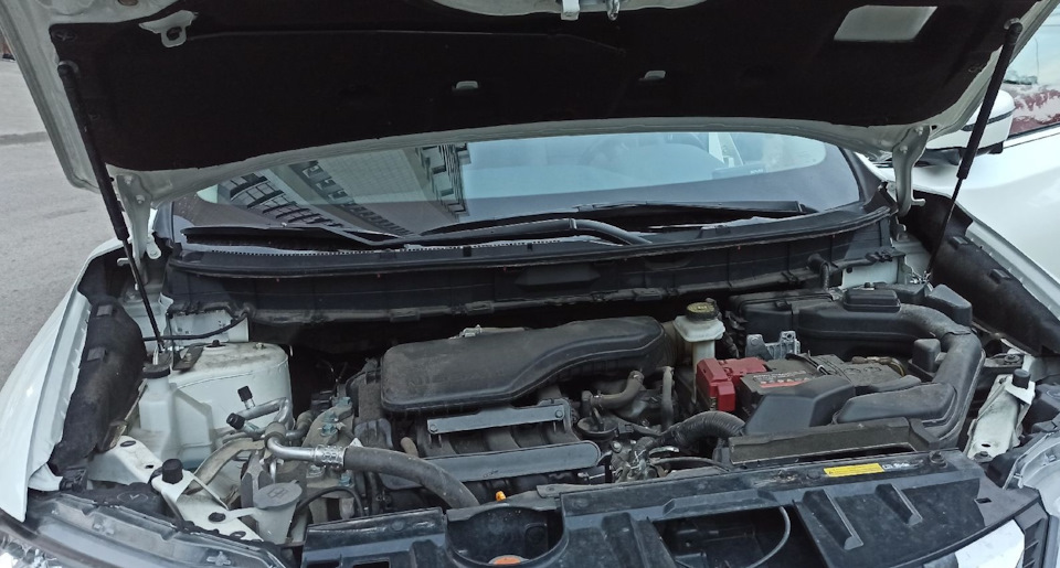 Установка \"газлифтов\" упоров капота — Nissan X-Trail III (t32), 2 л ...