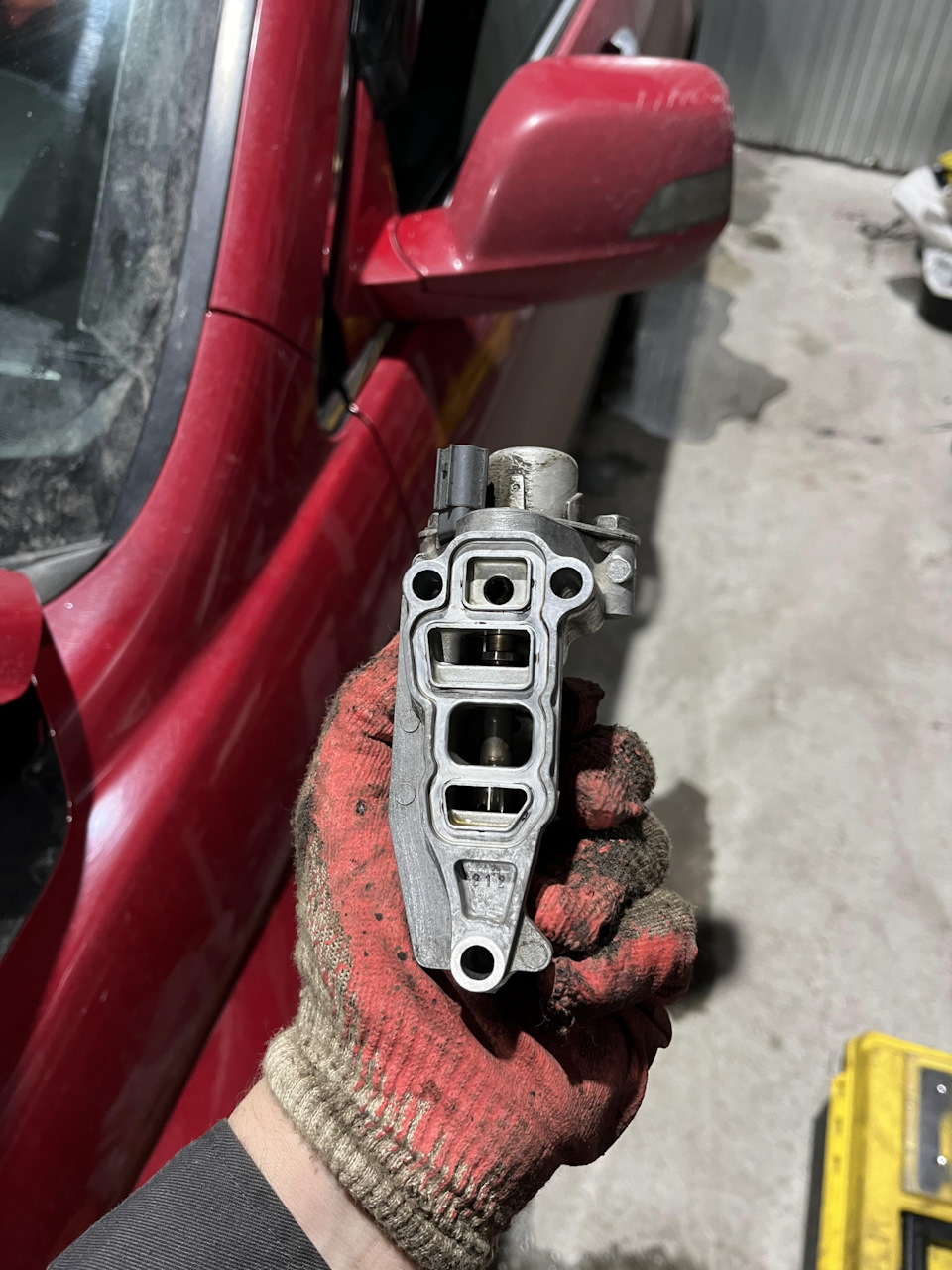 Замена прокладки клапана Vtec — Honda CR-V (RE), 2 л, 2008 года ...