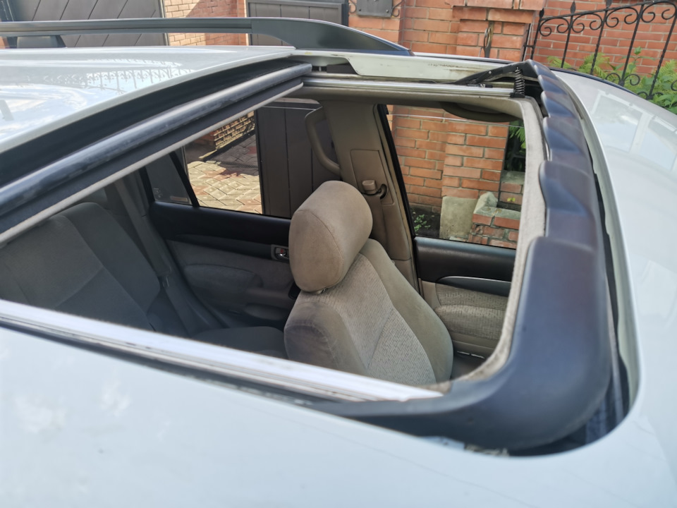 Люк надо смазывать? — Toyota Land Cruiser Prado 120-series, 3,4 л, 2002 ...