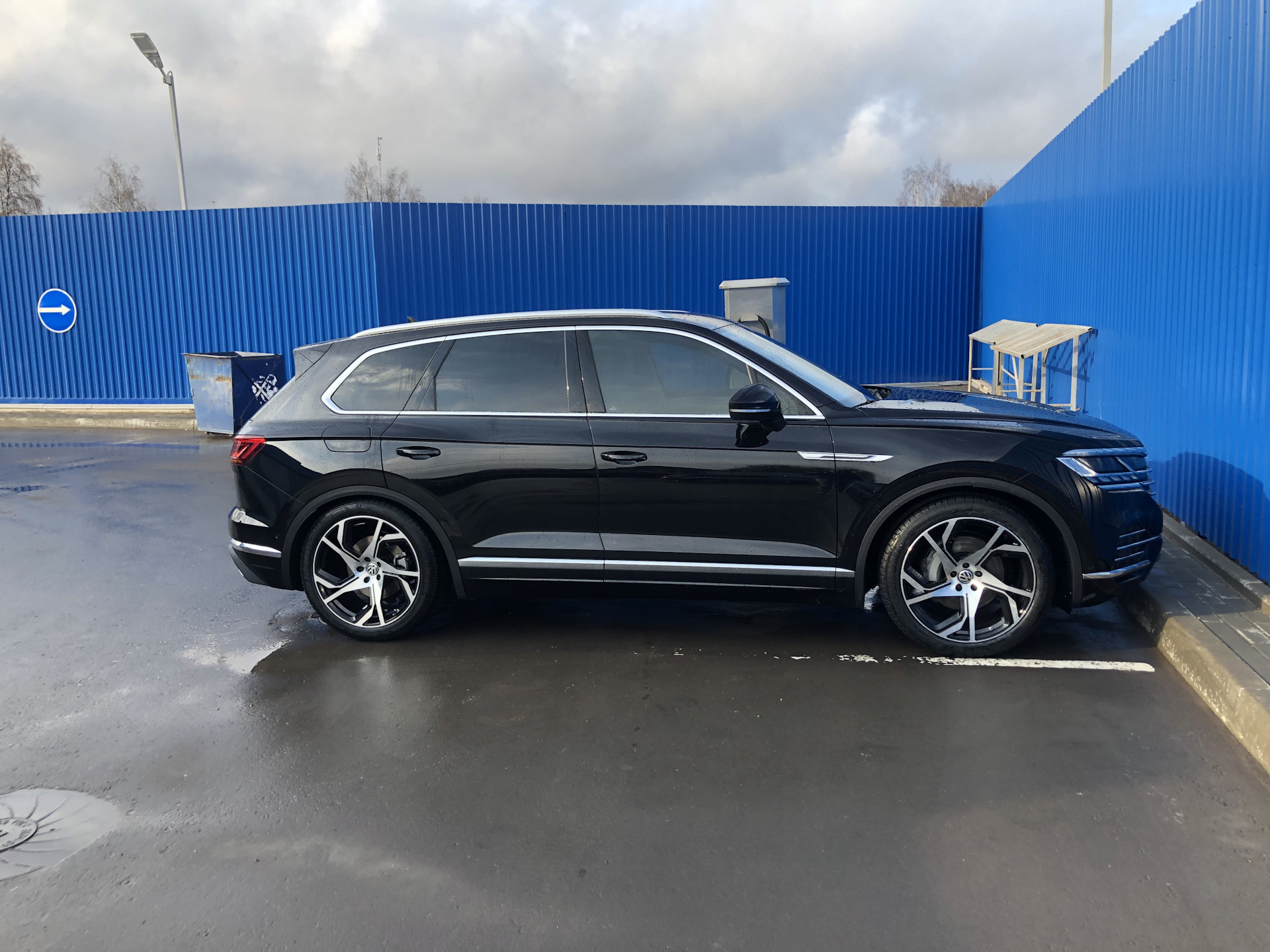 Литье 2019. VW Touareg 2020 диски r21. Volkswagen Touareg 2020 диски r22. Диски Volkswagen Touareg r 2020 r21. Диски на Туарег 2020.