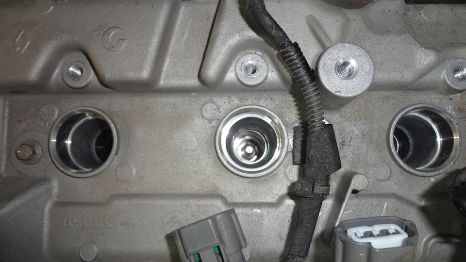 6. Вот мы и добрались до свечей. — Renault Sandero Stepway (2G)