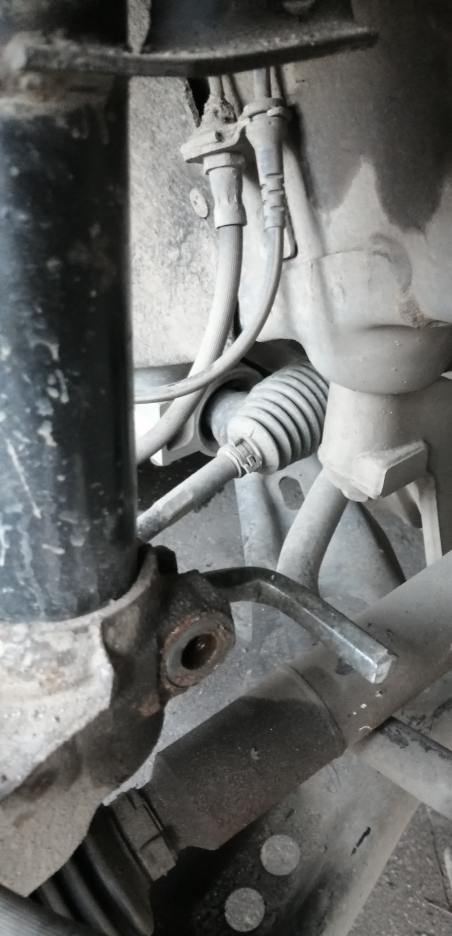 Пружины Lesjofors 42 592 29 и аморты Kayaba NSF9124 — Mitsubishi Lancer ...