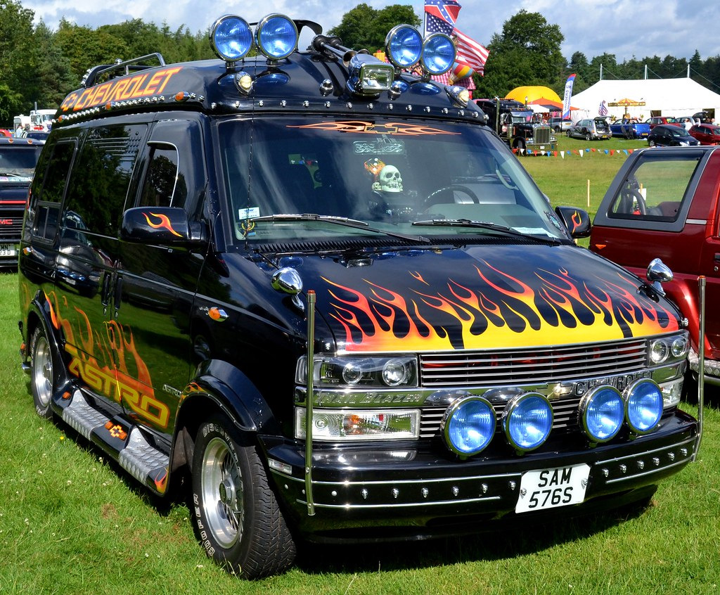 Астро машина. Chevrolet Astro. Chevrolet Astro van Tuning. Chevrolet Astro van Custom. Chevrolet Astro 2 Tuning.