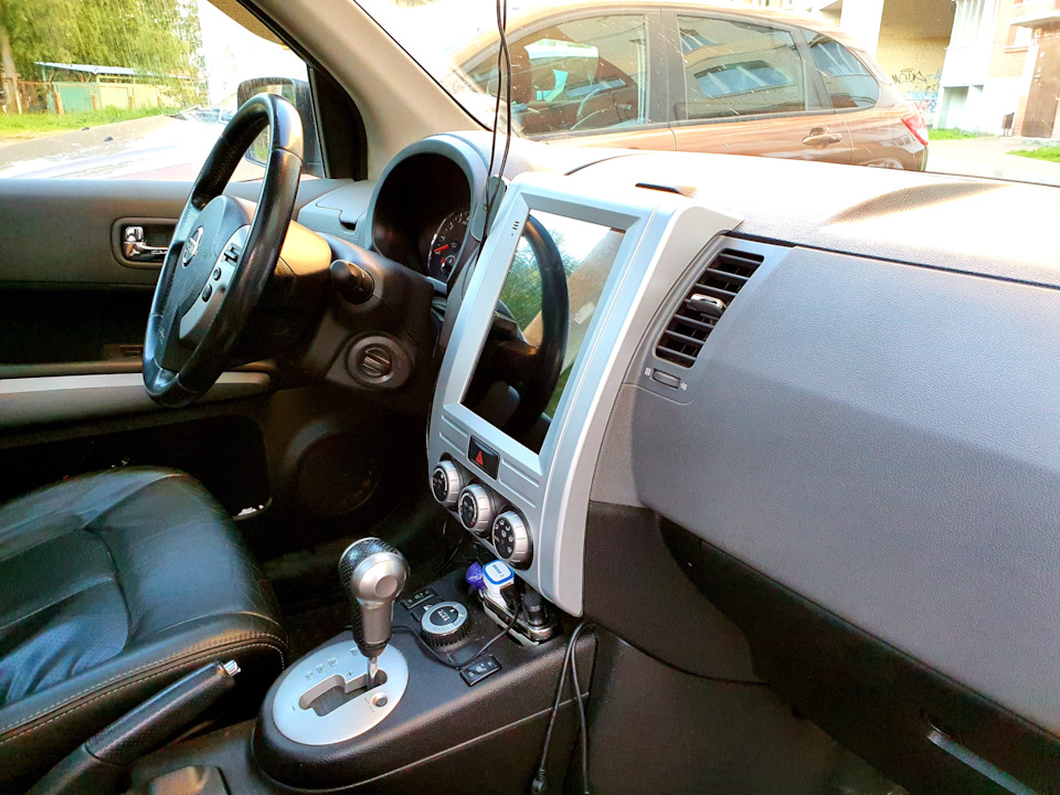 Замена щёток. — Renault Sandero 2G, 1,6 л., 2017 года | расходники | DRIVE2