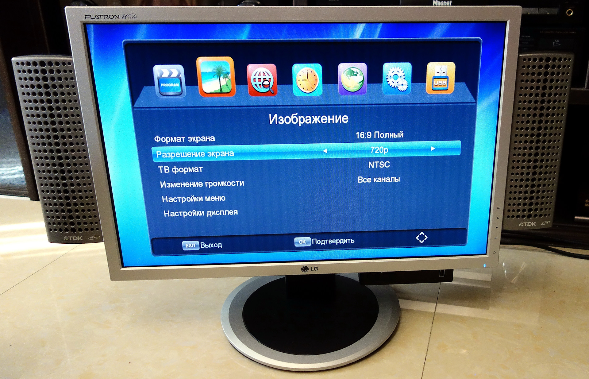 Монитор возьму. Как сделать монитор для ПК из телевизора Hisense