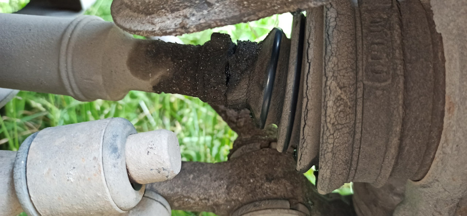 Замена пыльника ШРУСа на калине — Lada Калина хэтчбек, 1,6 л, 2011 года ...