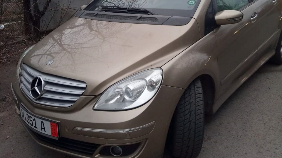 Масло поменяло цвет и пахнет бензином — Mercedes-Benz B-Class (W245), 2 ...