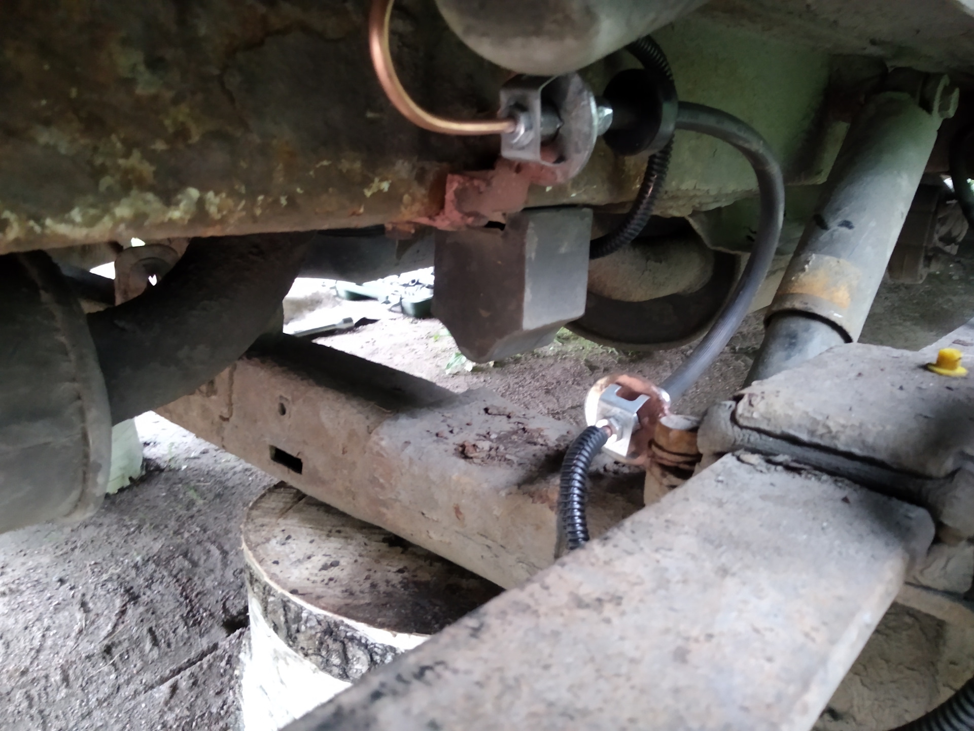 Задние тормозные трубки Додж Караван — Dodge Caravan IV, 2,4 л, 2004 ...