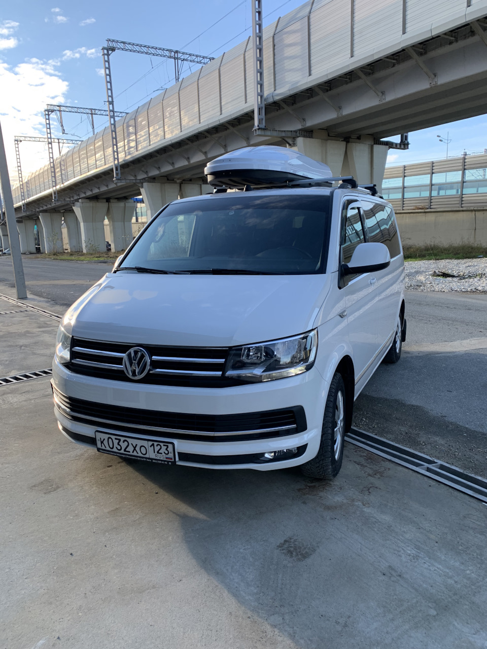 Светодиодные лампы. Замена колодок. — Volkswagen Caravelle (T6), 2 л, 2019  года | расходники | DRIVE2