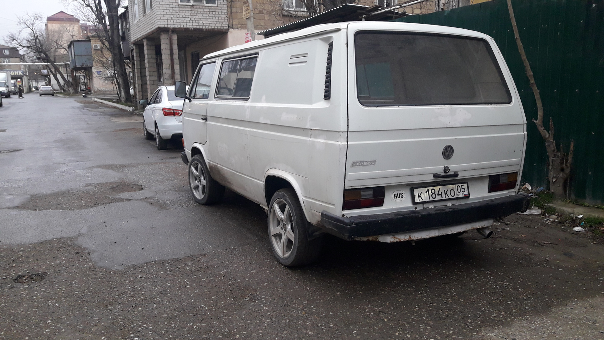 Volkswagen Transporter 1986 год
