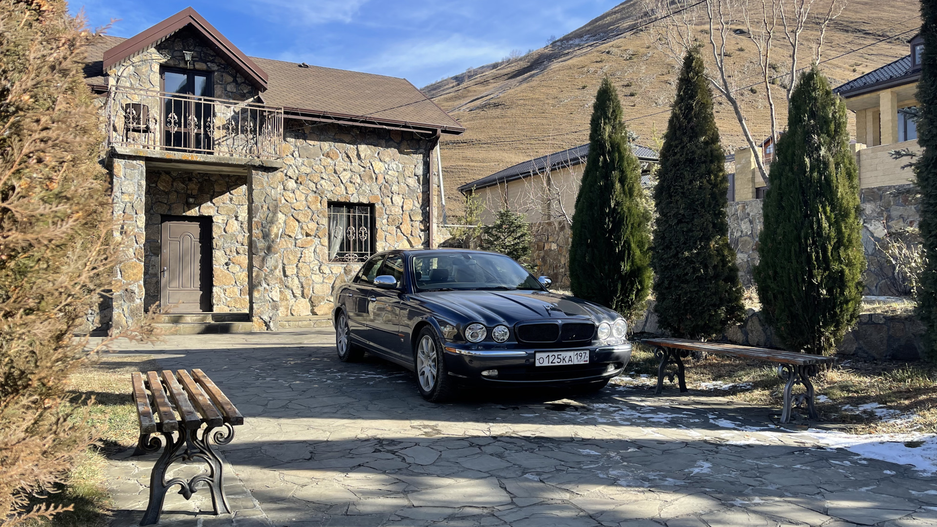 Jaguar XJR (X350 X358) 4.2 бензиновый 2003 | «Karl» на DRIVE2