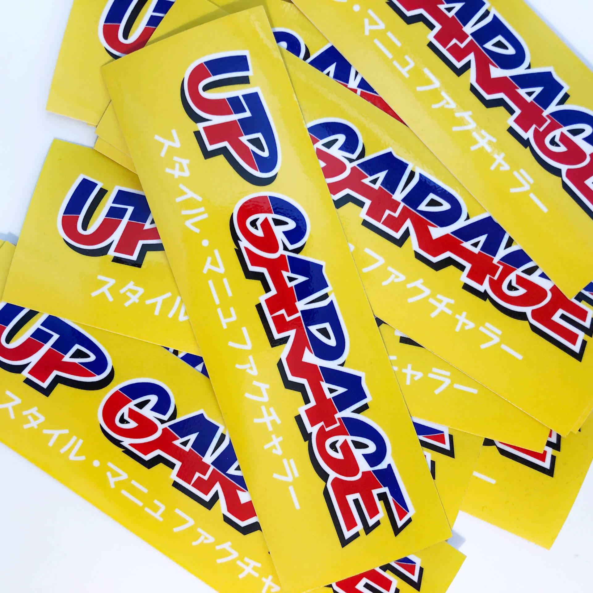 Up stickers. наклейка up. Up stickers. наклейки в стиле ретро. стикеры мокап.