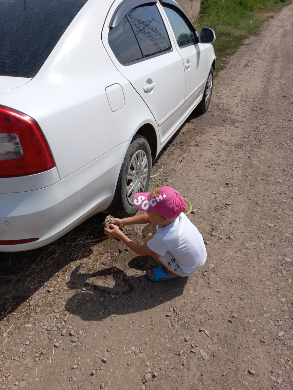 Отжимают машину — Skoda Octavia A5 Mk2, 1,4 л, 2013 года | прикол | DRIVE2