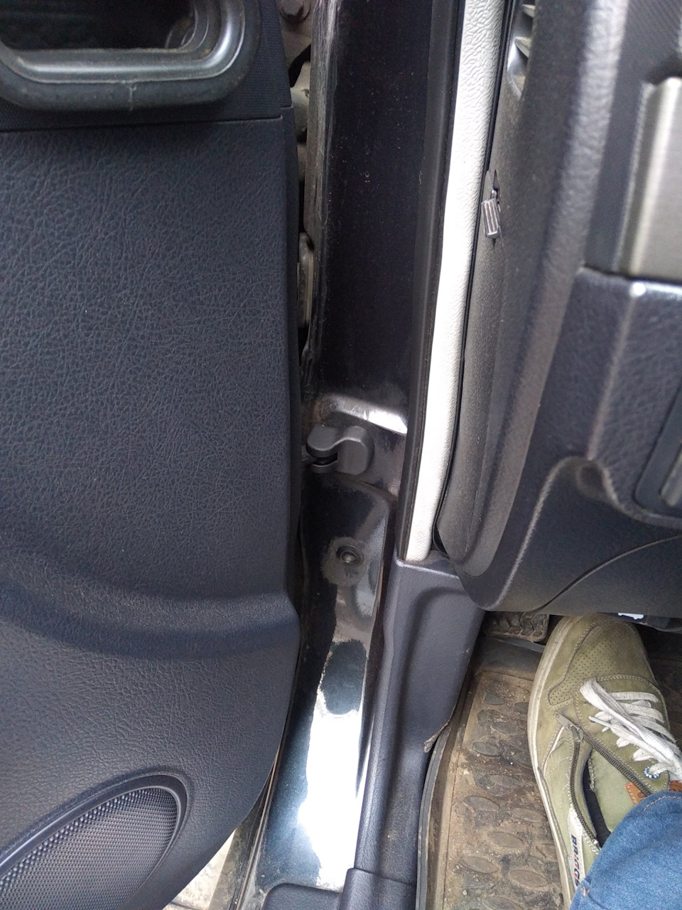 Заглушки болтов на дверях — Great Wall Hover, 2 л., 2013 года ...