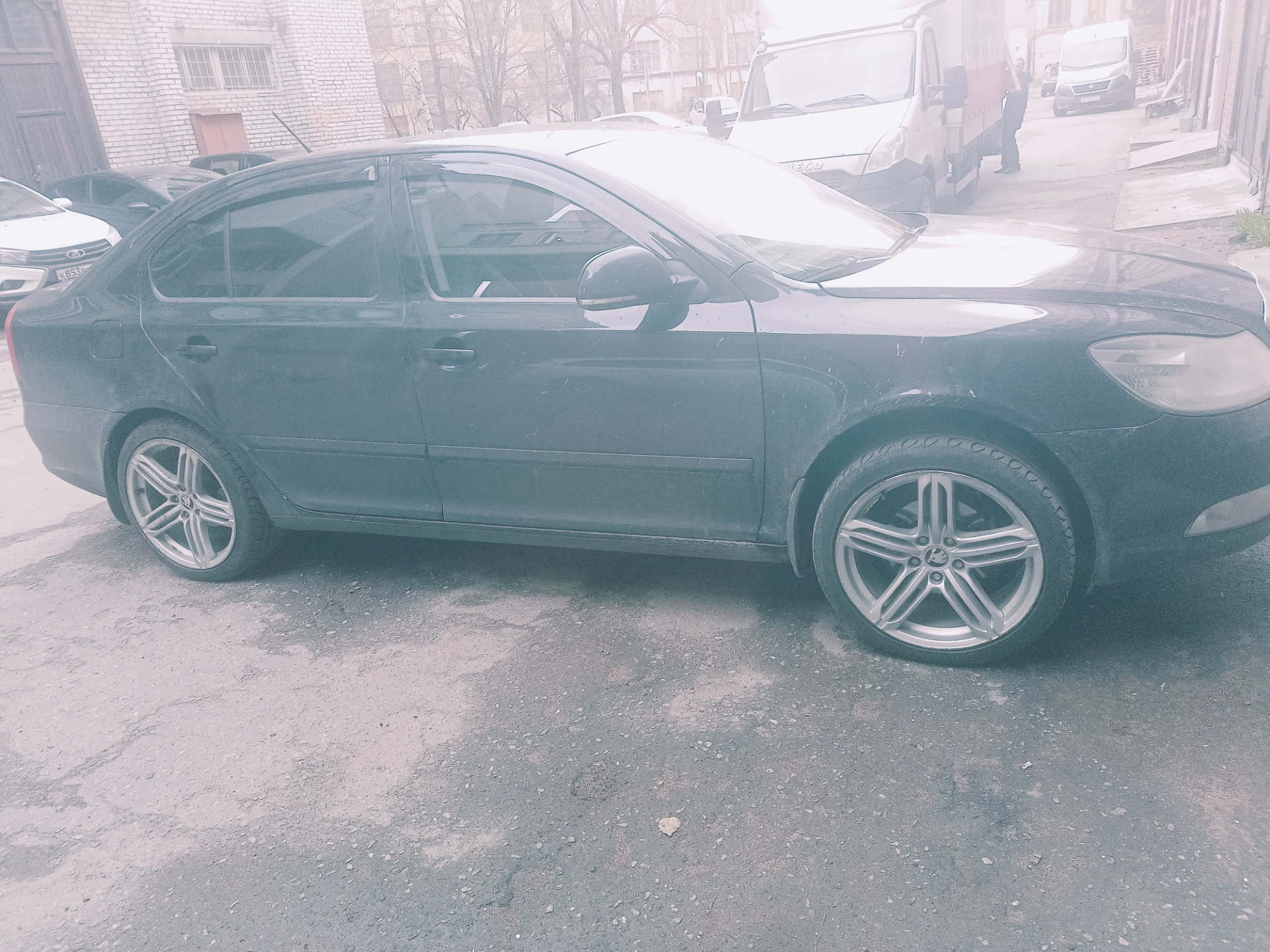 18 — Skoda Octavia A5 Mk2, 1,6 л, 2012 года | колёсные диски | DRIVE2
