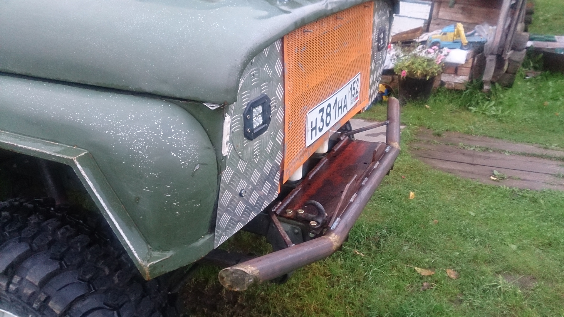 Бампер из профильной трубы своими руками