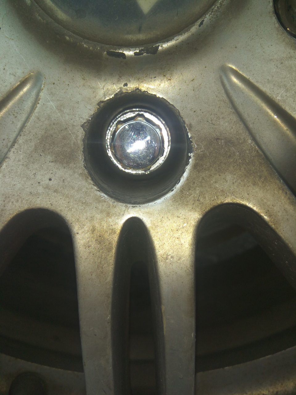 Сломался ключ секретки… — DRIVE2