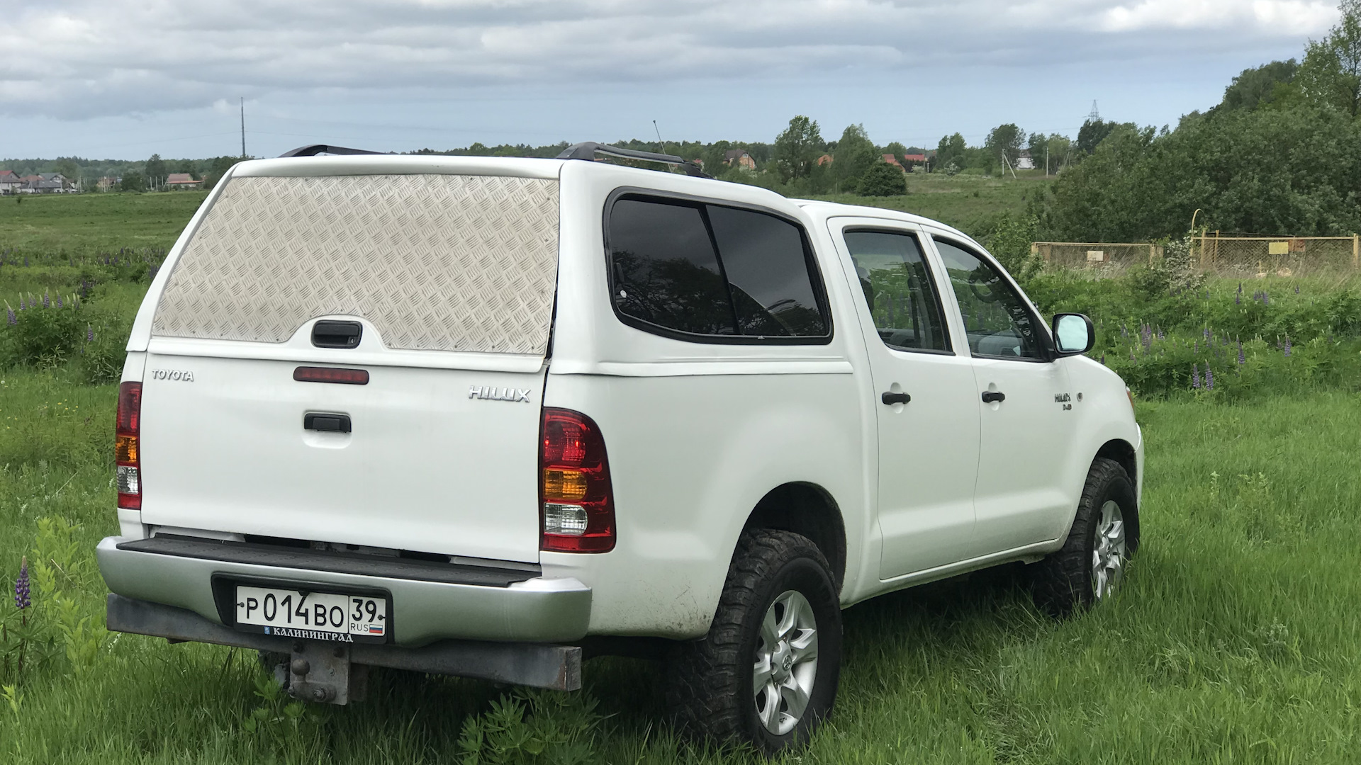 Toyota Hilux (7G) 2.5 дизельный 2007 | Toyota Hilux снежок на DRIVE2