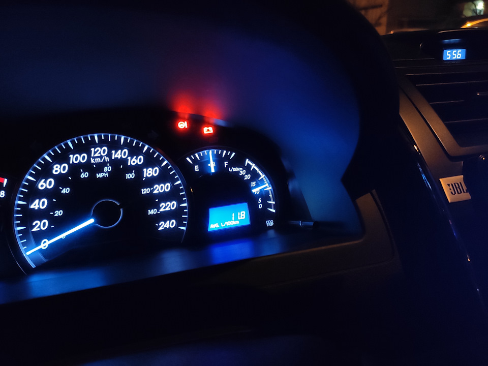 Вот мой расход по пробкам Киева — Toyota Camry (XV50)