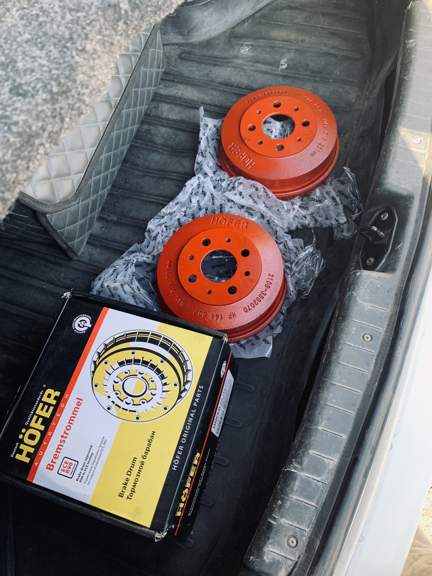 Замена тормозных барабанов — Lada Приора хэтчбек, 1,6 л, 2009 года ...