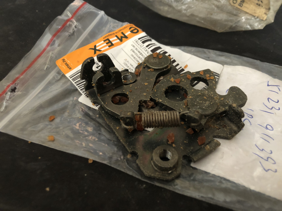 Фото в бортжурнале BMW 3 series (E30)