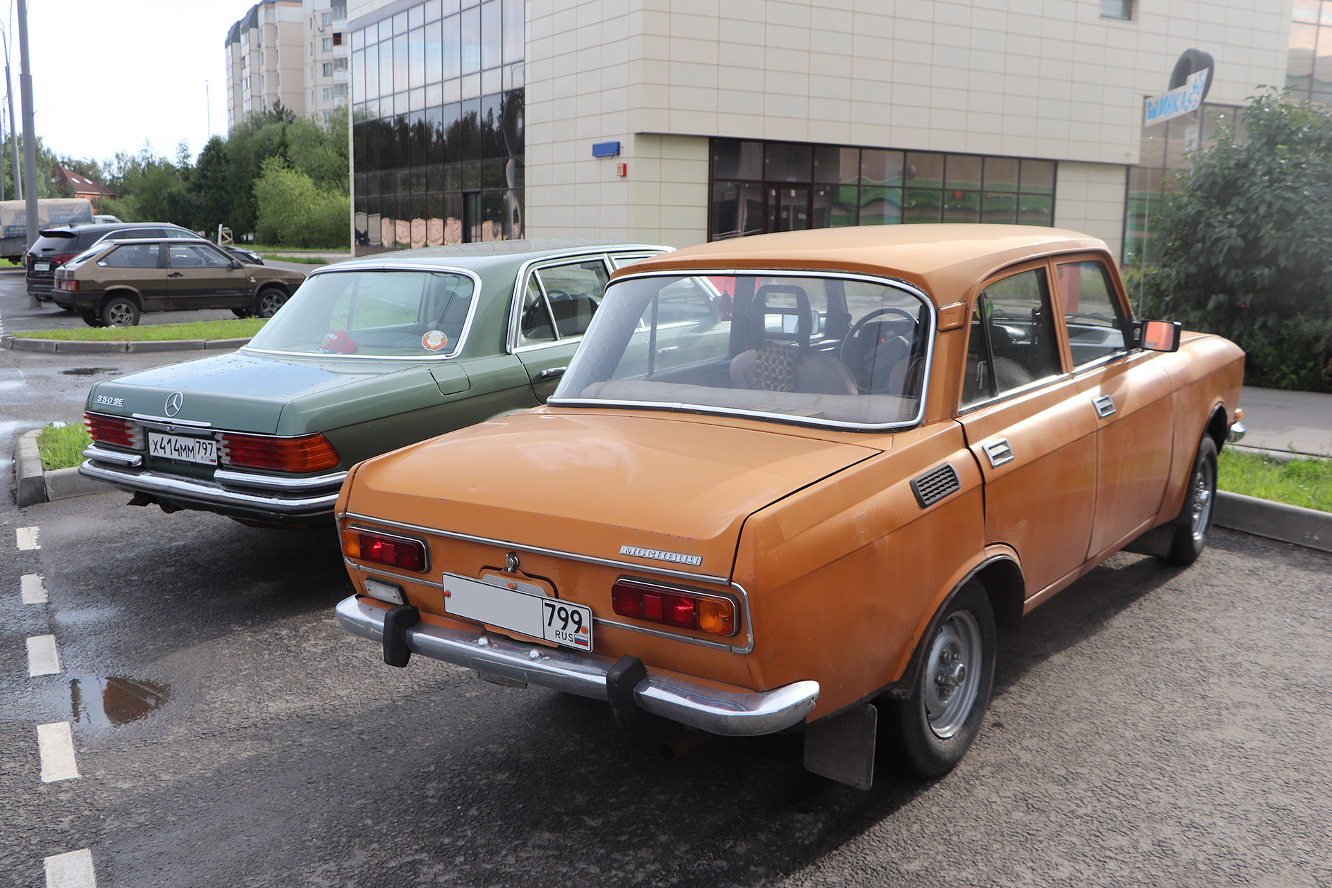 Москвич-2140 & Mercedes-Benz W116. — Москвич 2140, 1,5 л, 1983 года ...