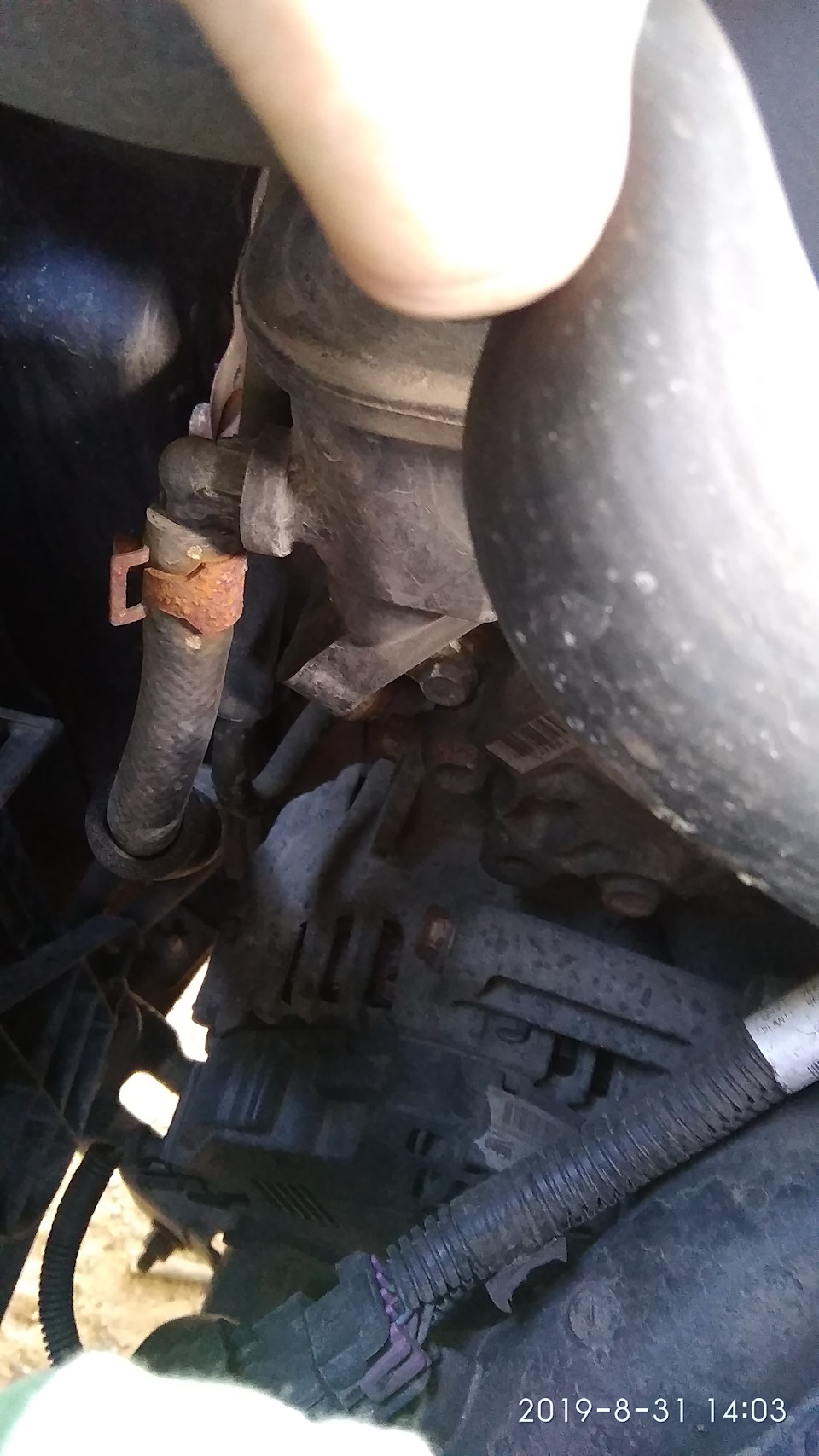 Замена масла в гидроусилителе руля — Chevrolet Captiva (1G), 2,4 л ...