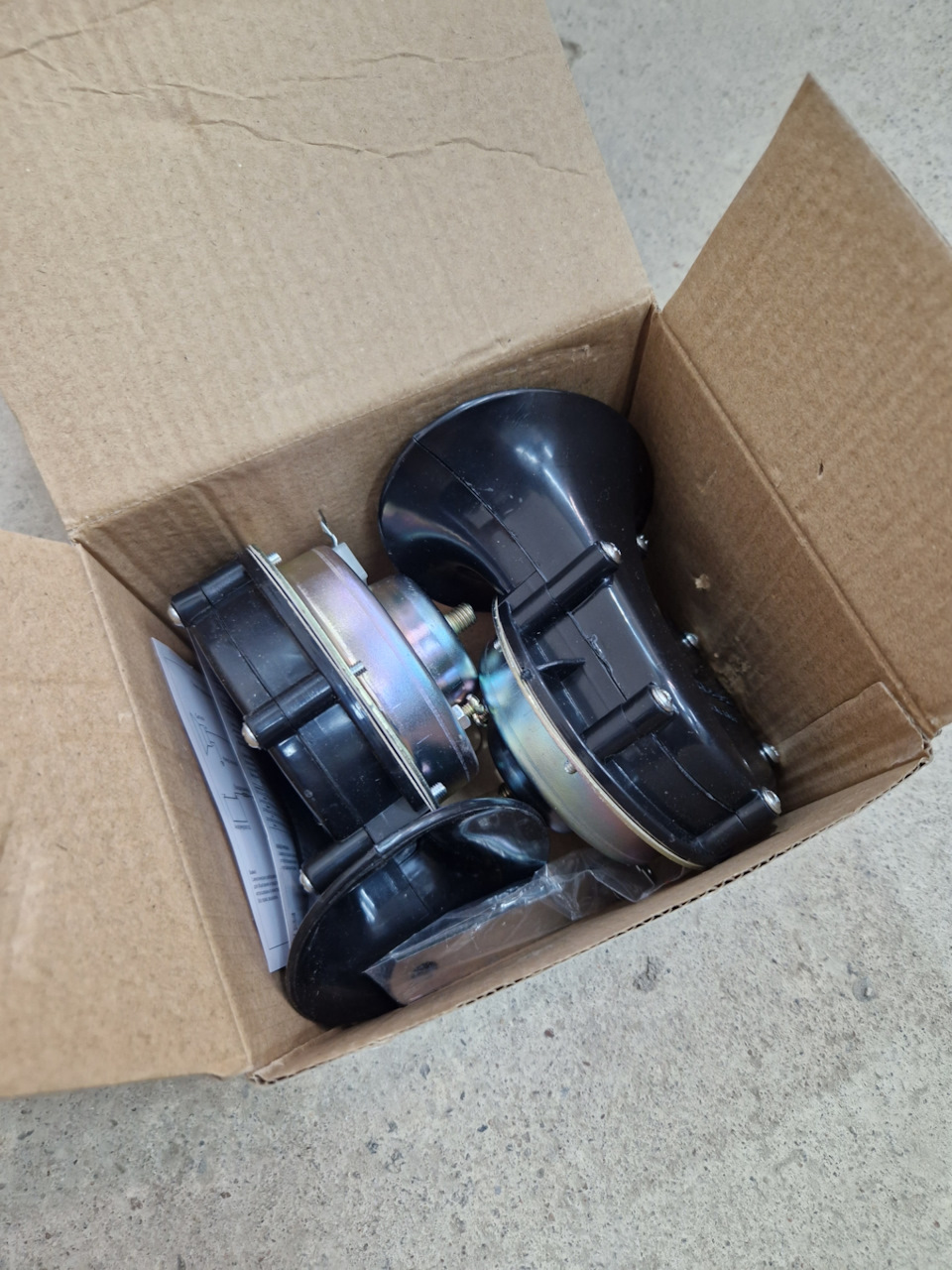 Звуковой сигнал от волги — Nissan Qashqai (1G), 2 л, 2010 года | тюнинг ...