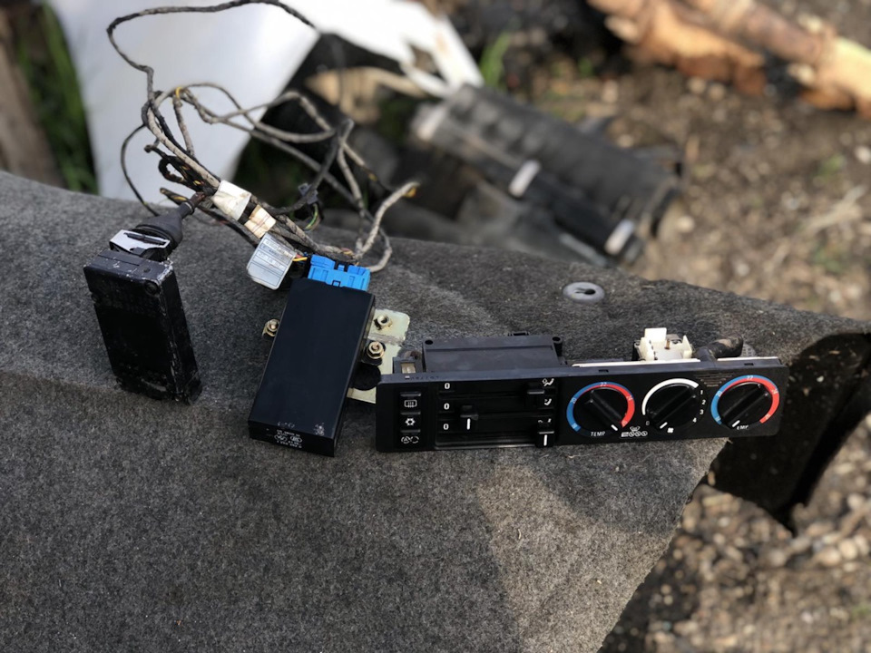 Фото в бортжурнале BMW 5 series (E34)