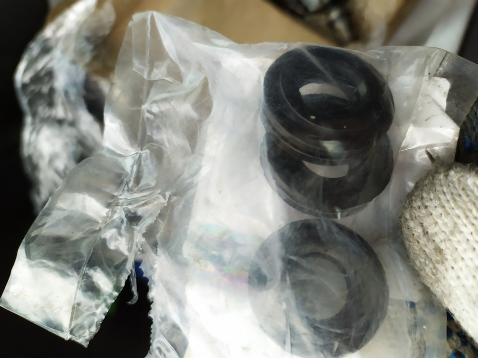 Замена управляющей форсунки . Замена прокладки подклапанки и ...