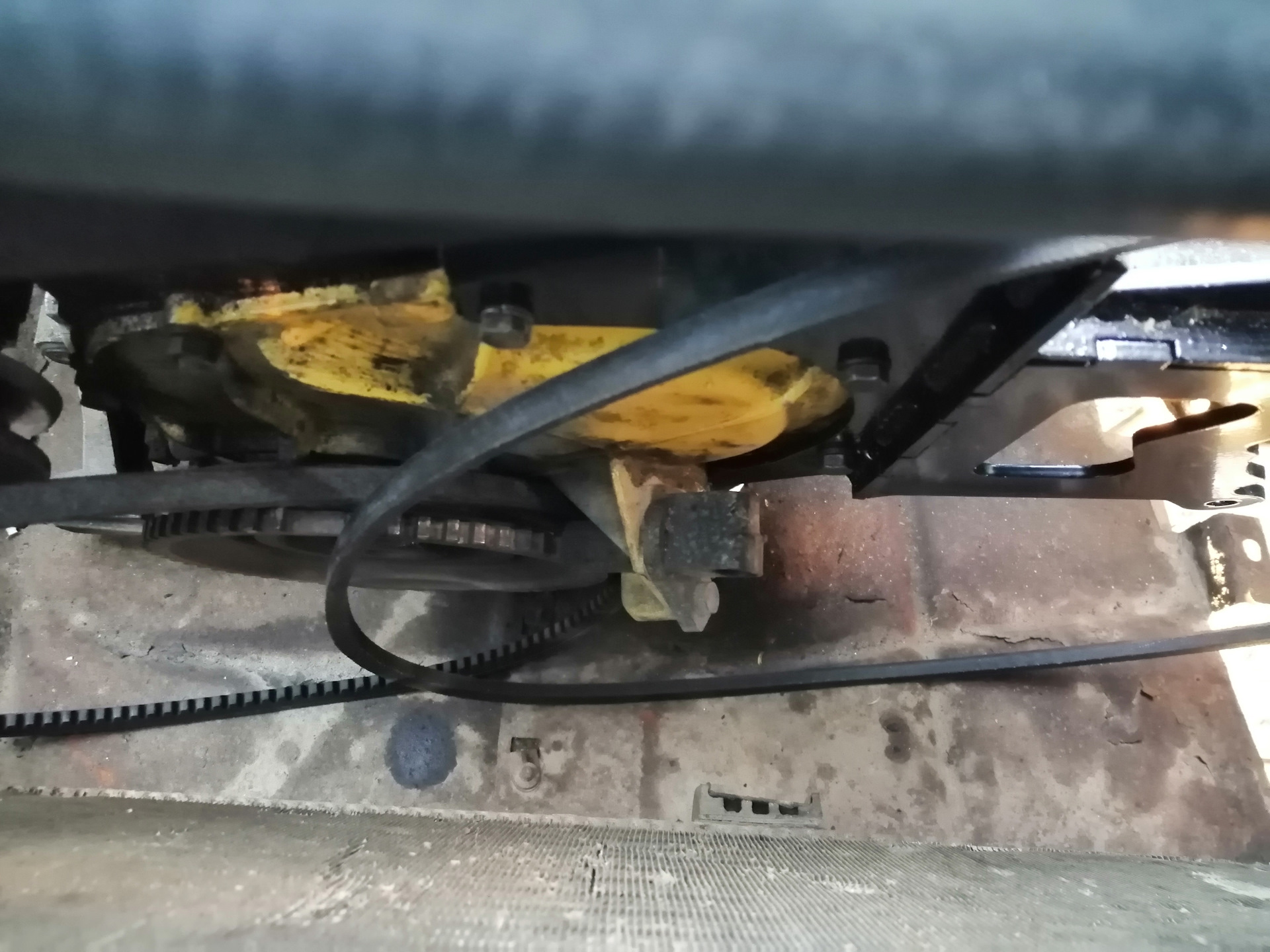 Подлокотник на дверь Лада Веста 2.0 — LADA Vesta SW Cross, 1,8 л., 2019 ...
