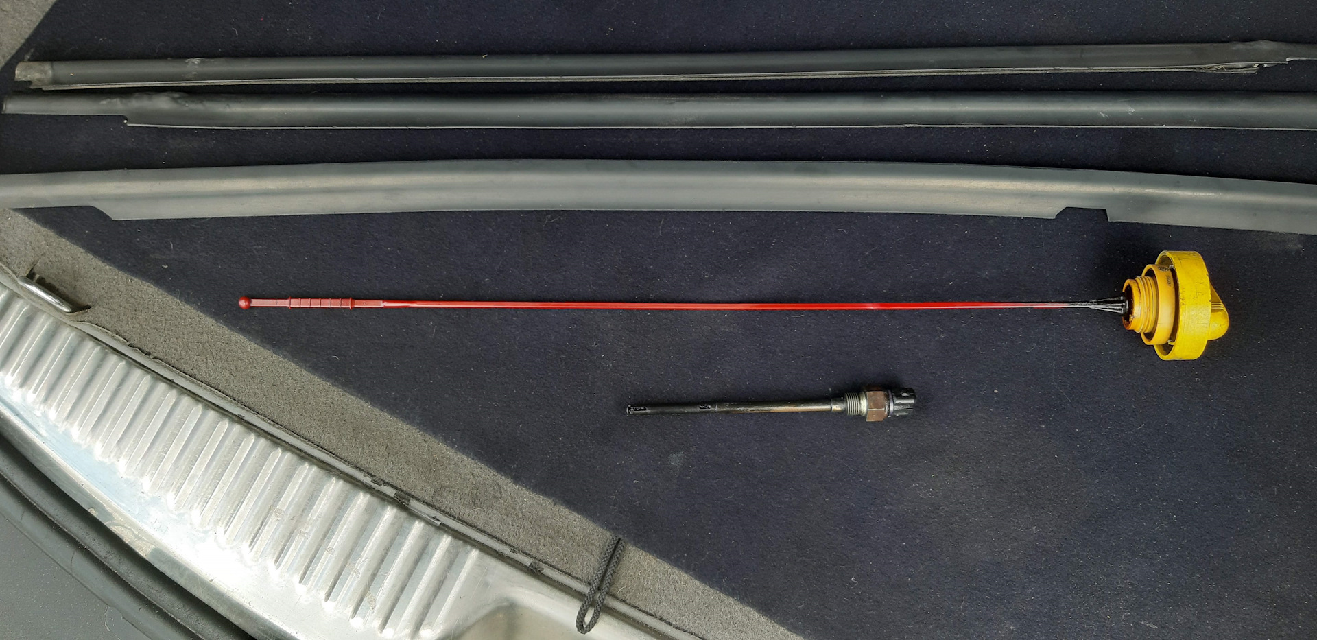 поддон 545rfe. 9 дизель. уровень масла g4kd. 651 мотор поддон двигателя. G4kd щуп уровня масла.