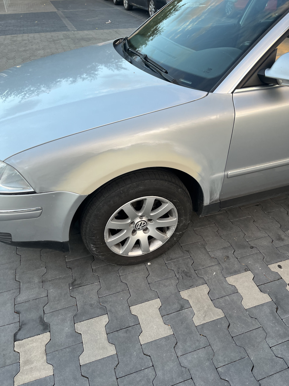 Покраска крыла во дворе пистолетом за 10$ — Volkswagen Passat B5, 1,9 л,  2004 года | своими руками | DRIVE2