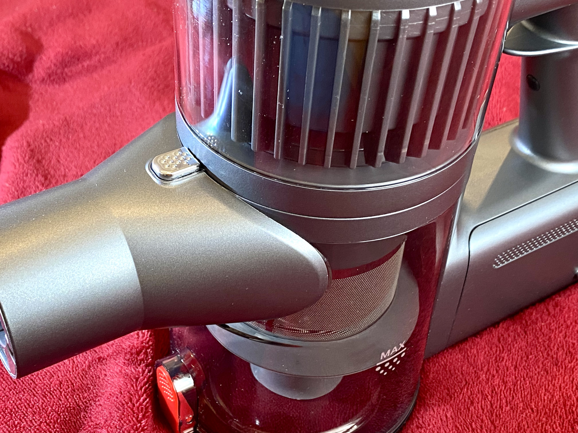 Вертикальный беспроводной пылесос RED. Топ среди топов! — DRIVE2