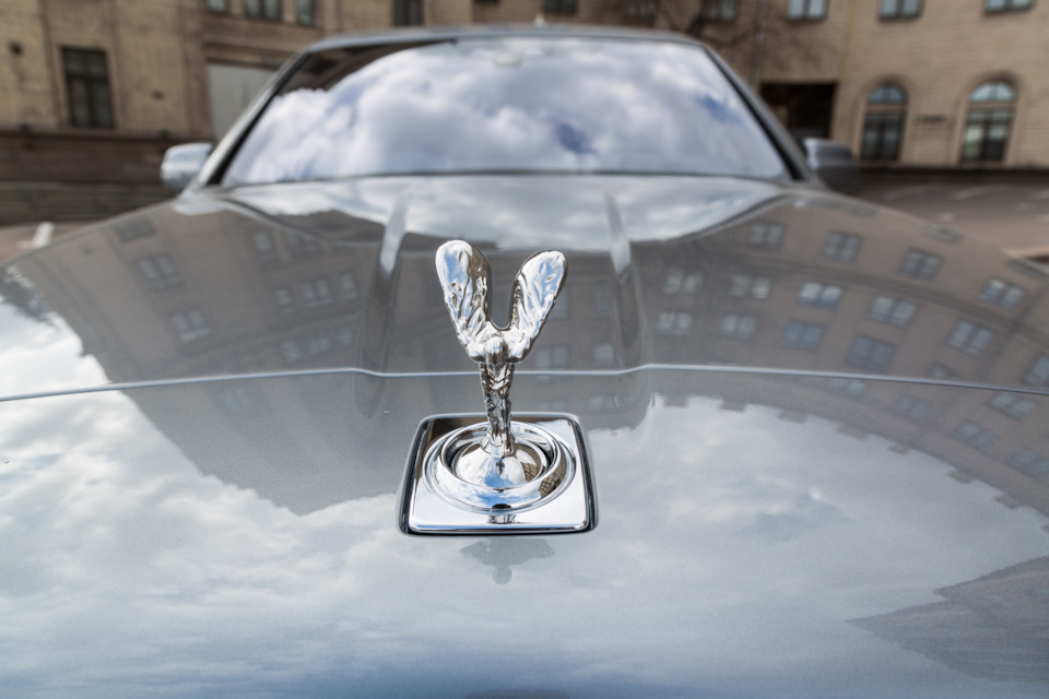 Машина настоящая rolls royce. Смотреть фото Машина настоящая rolls royce. Смотреть картинку Машина настоящая rolls royce. Картинка про Машина настоящая rolls royce. Фото Машина настоящая rolls royce