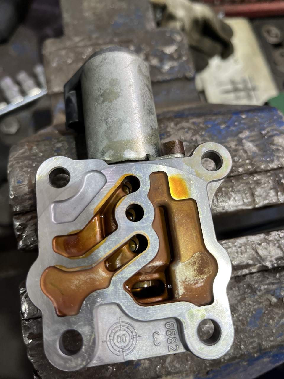 Замена муфты vvt — Volvo XC70 II, 2,4 л, 2002 года | визит на сервис ...