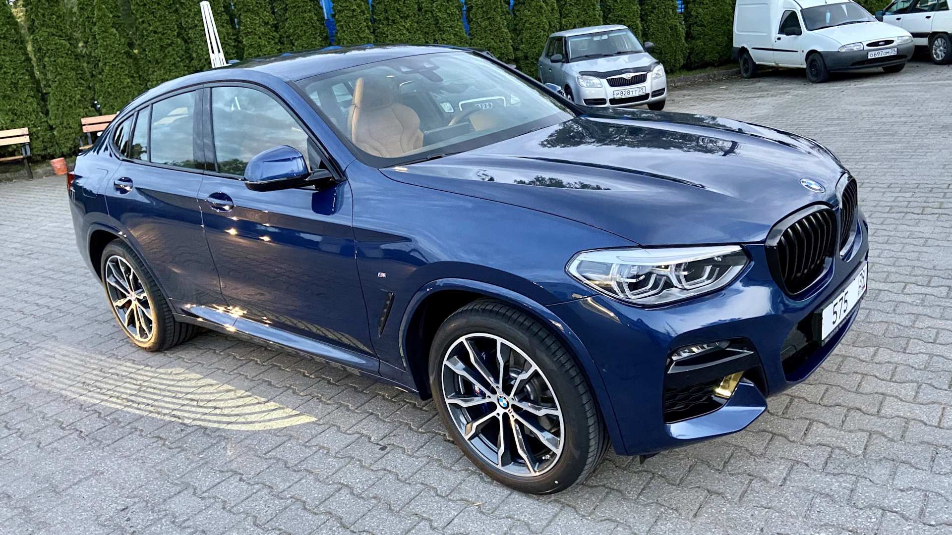 BMW x4 синий хамелеон