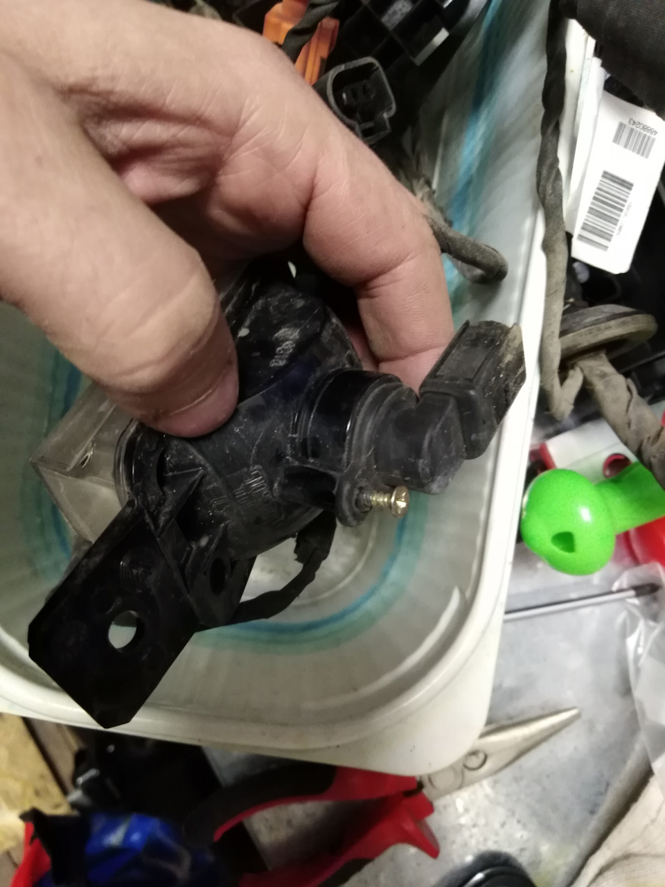 Небольшая доработка № 32. Замена ламп заднего хода на LED. — Volkswagen ...