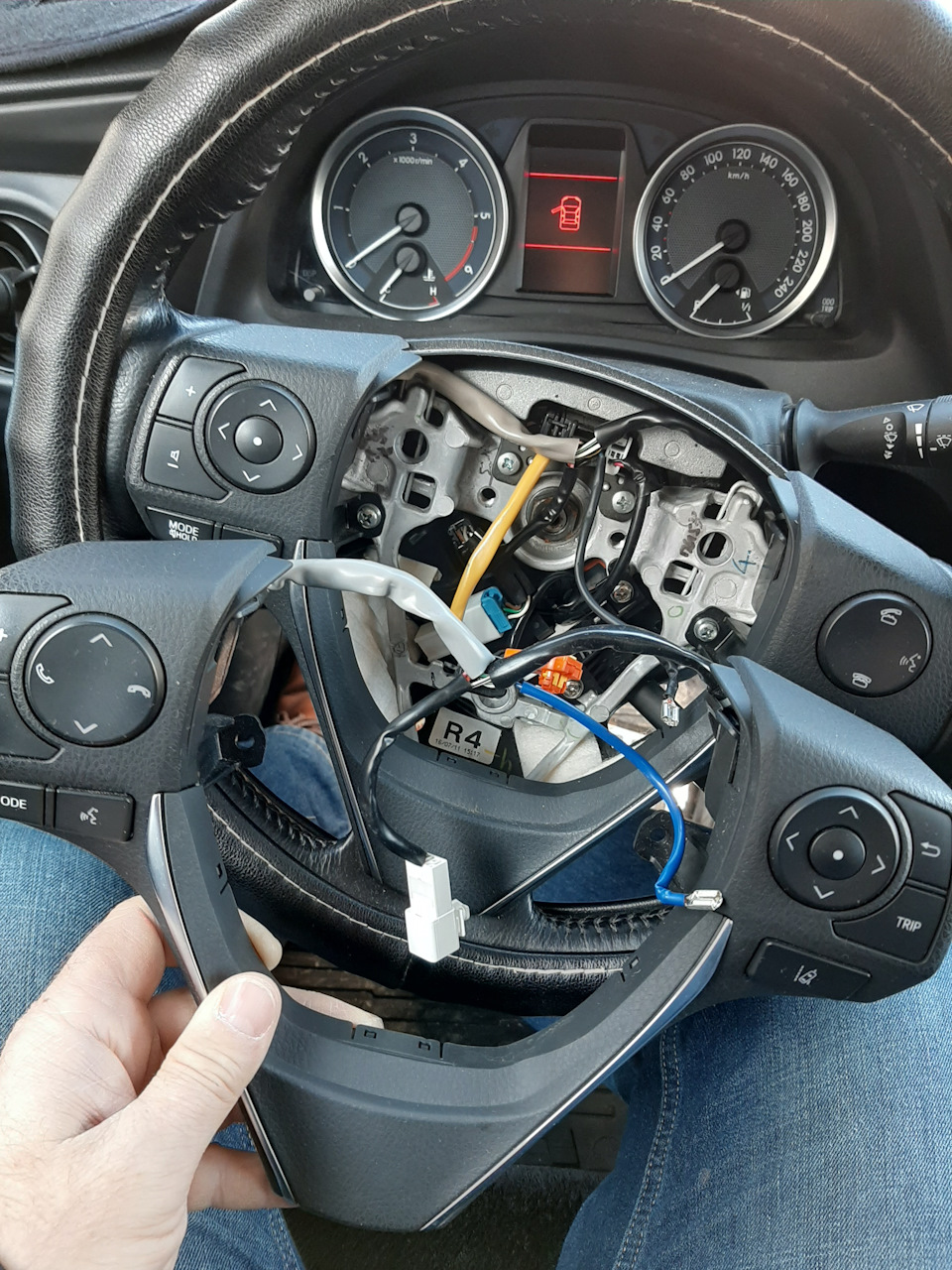 мульти кнопки перед установкой — Toyota Corolla (160)