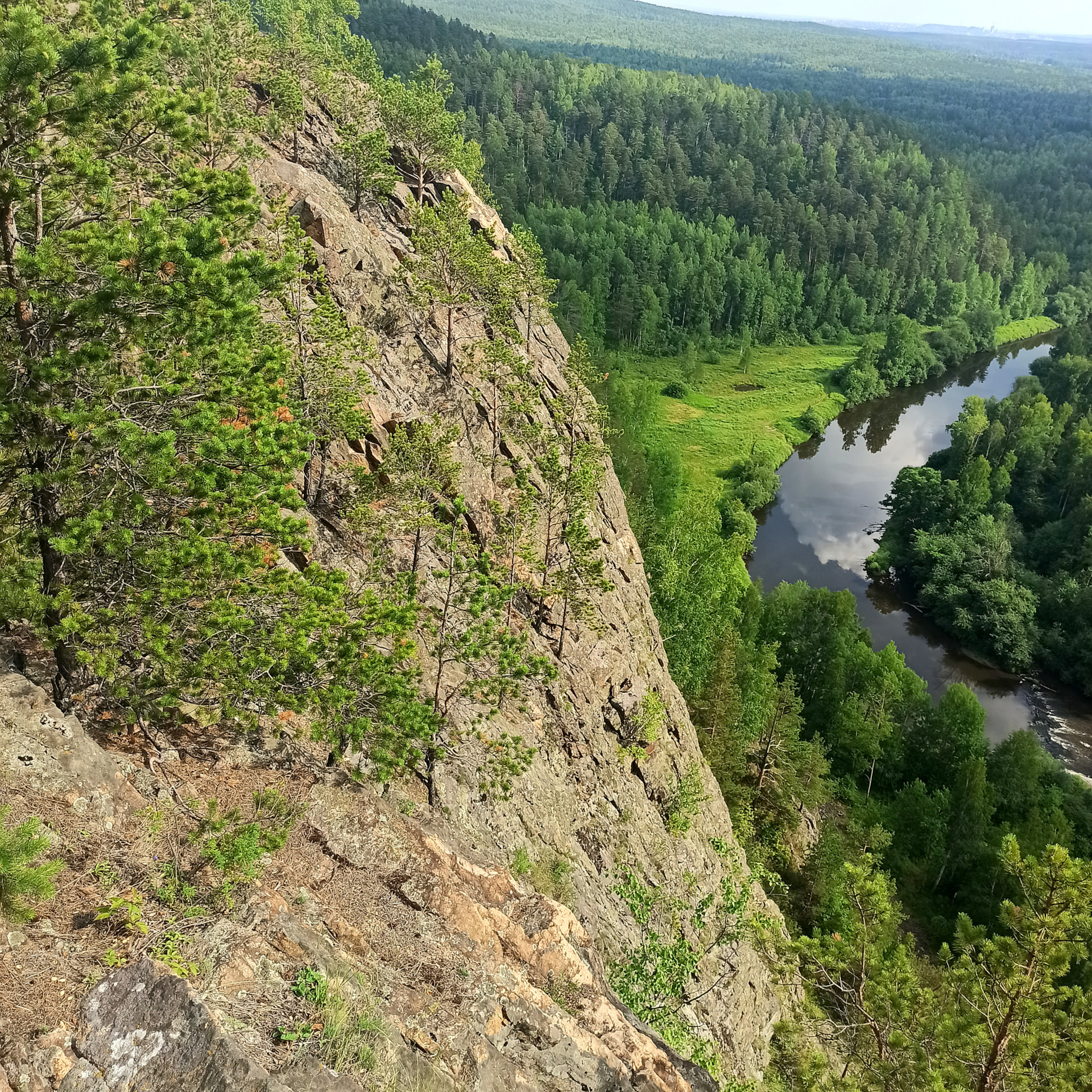 Гора медведь камень