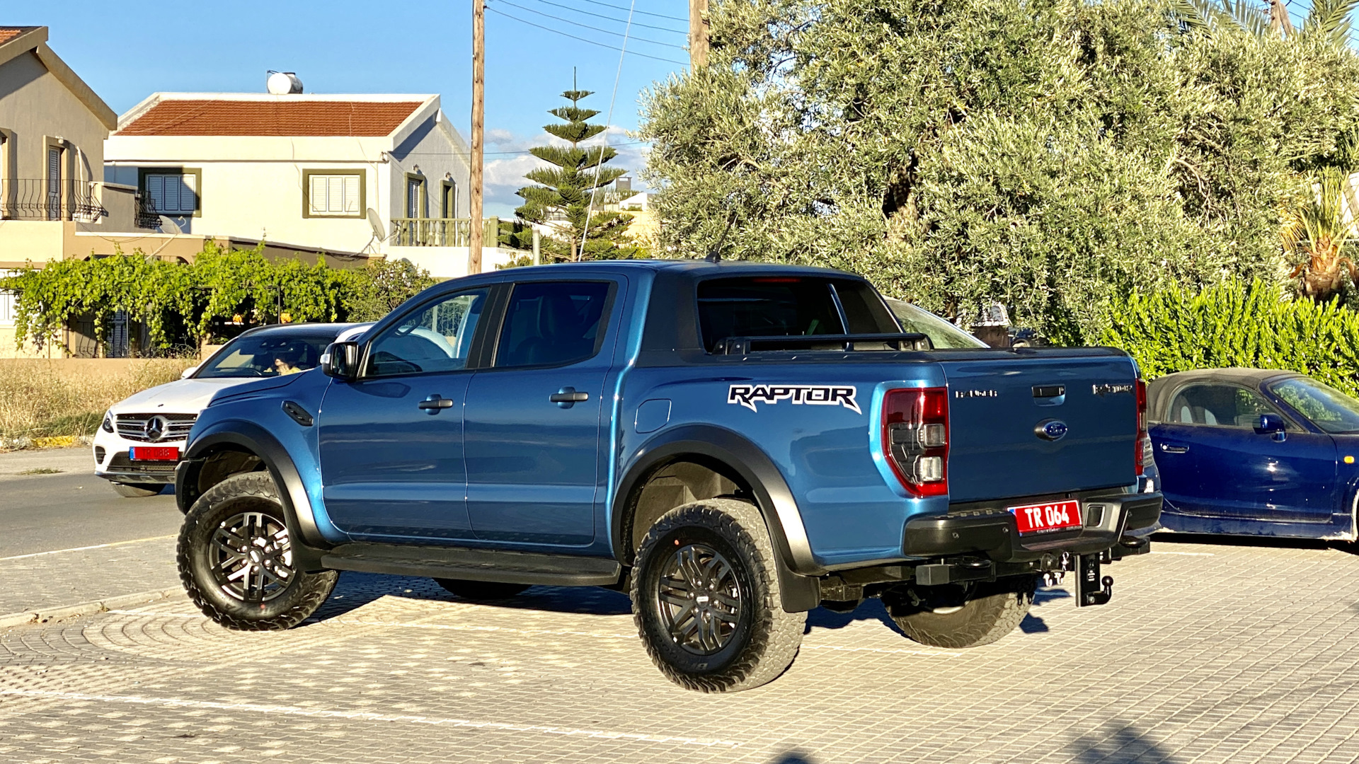 Раптор отзывы владельцев. Ford Ranger t6 Raptor.