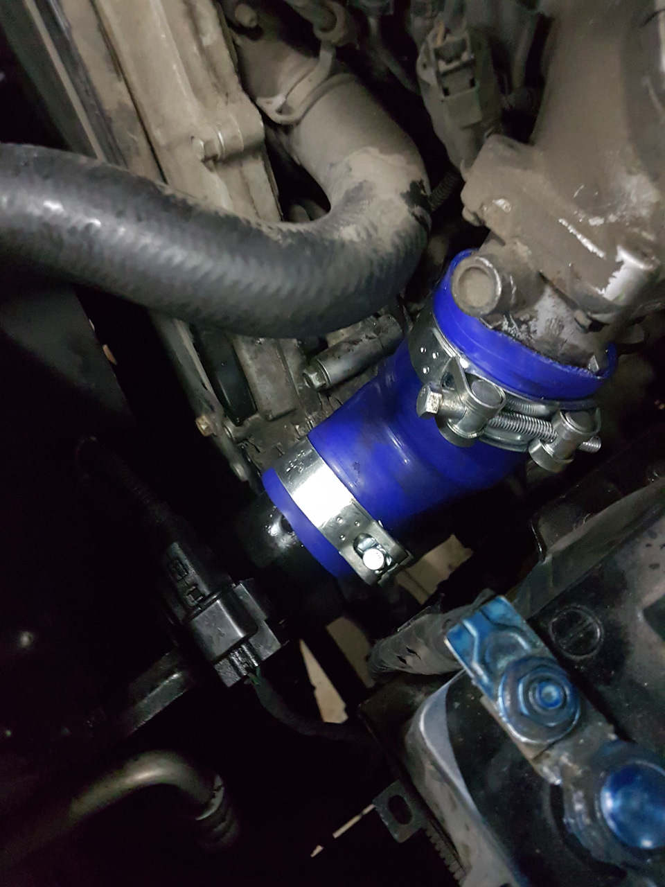 Фото в бортжурнале KIA Sorento (1G)