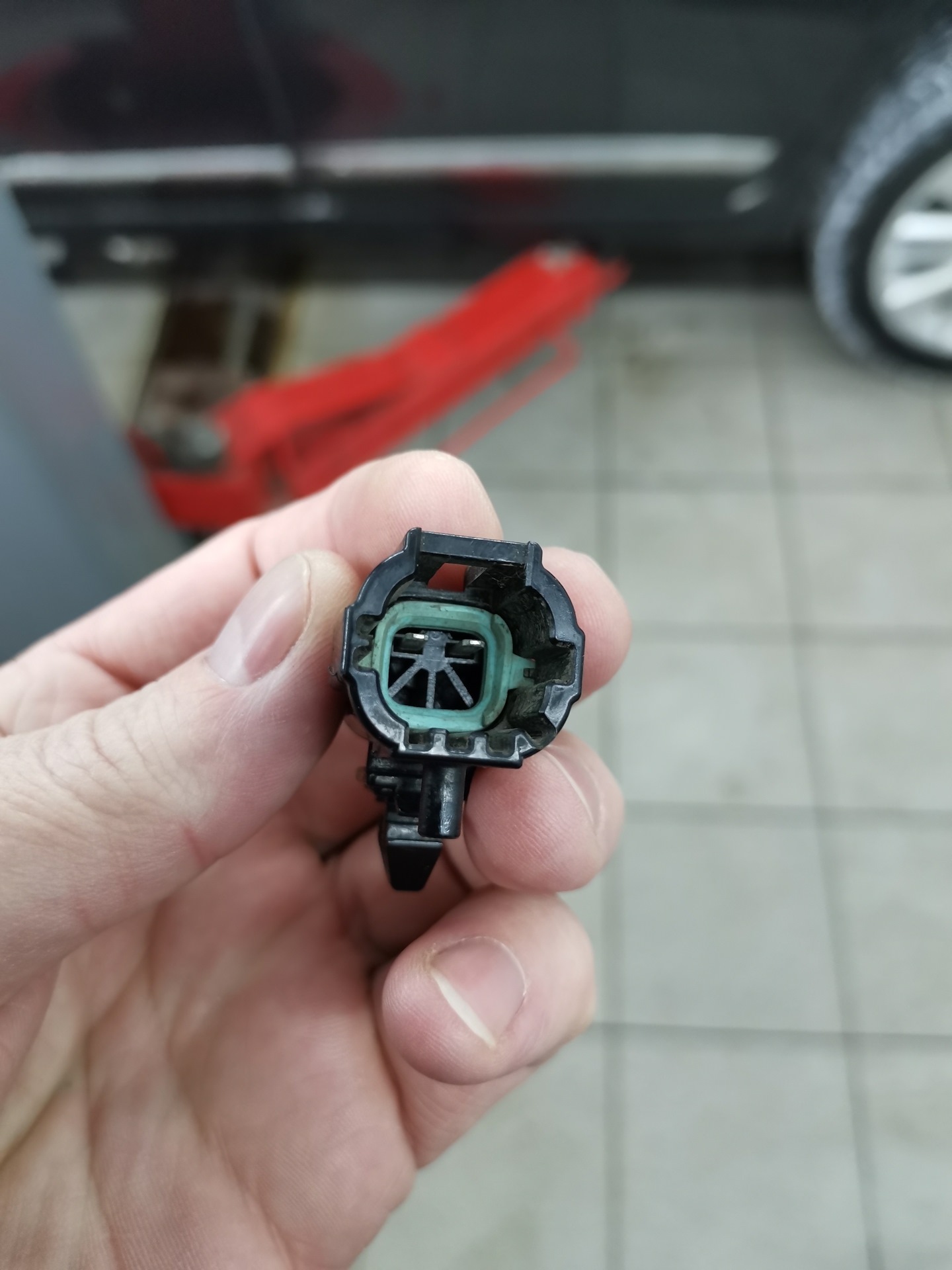 Поломка датчика внешней температуры. — Nissan Teana (J32), 2,5 л, 2012 ...