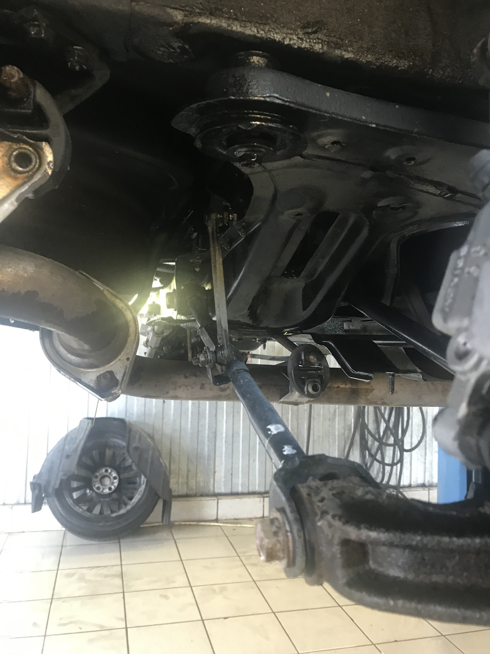Стойка стабилизатора… — Toyota Camry (XV50), 2,5 л, 2014 года | своими ...