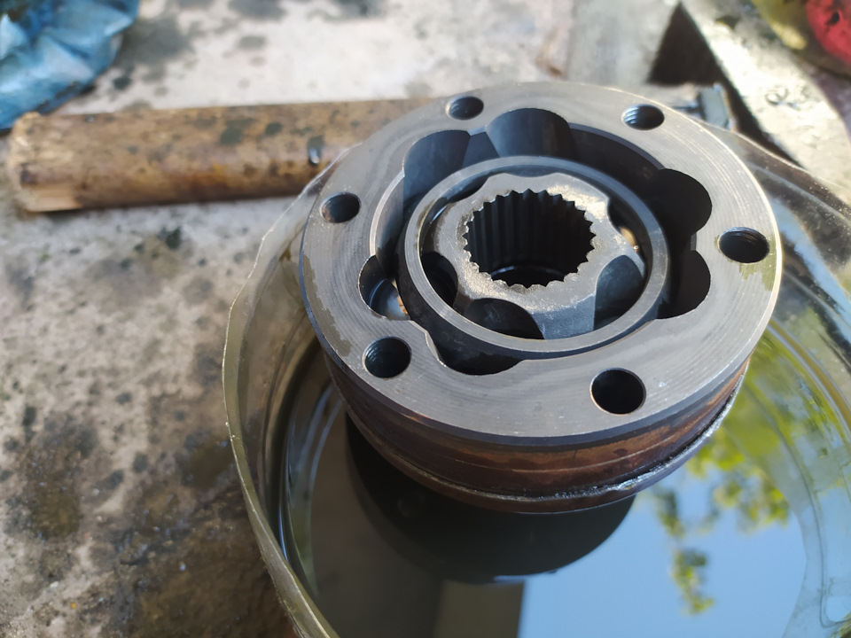 В корытце и керосином мыл. — Jaguar X-Type