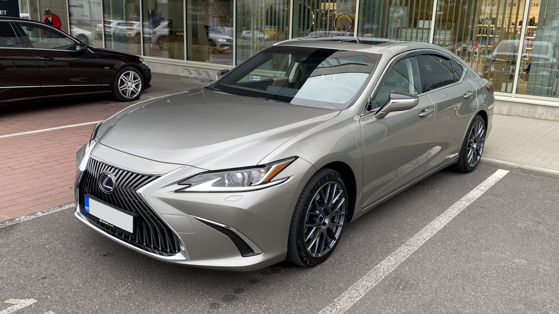 Lexus ES (7G) 2.5 гибридный 2021 | ES300h HYBRID на DRIVE2