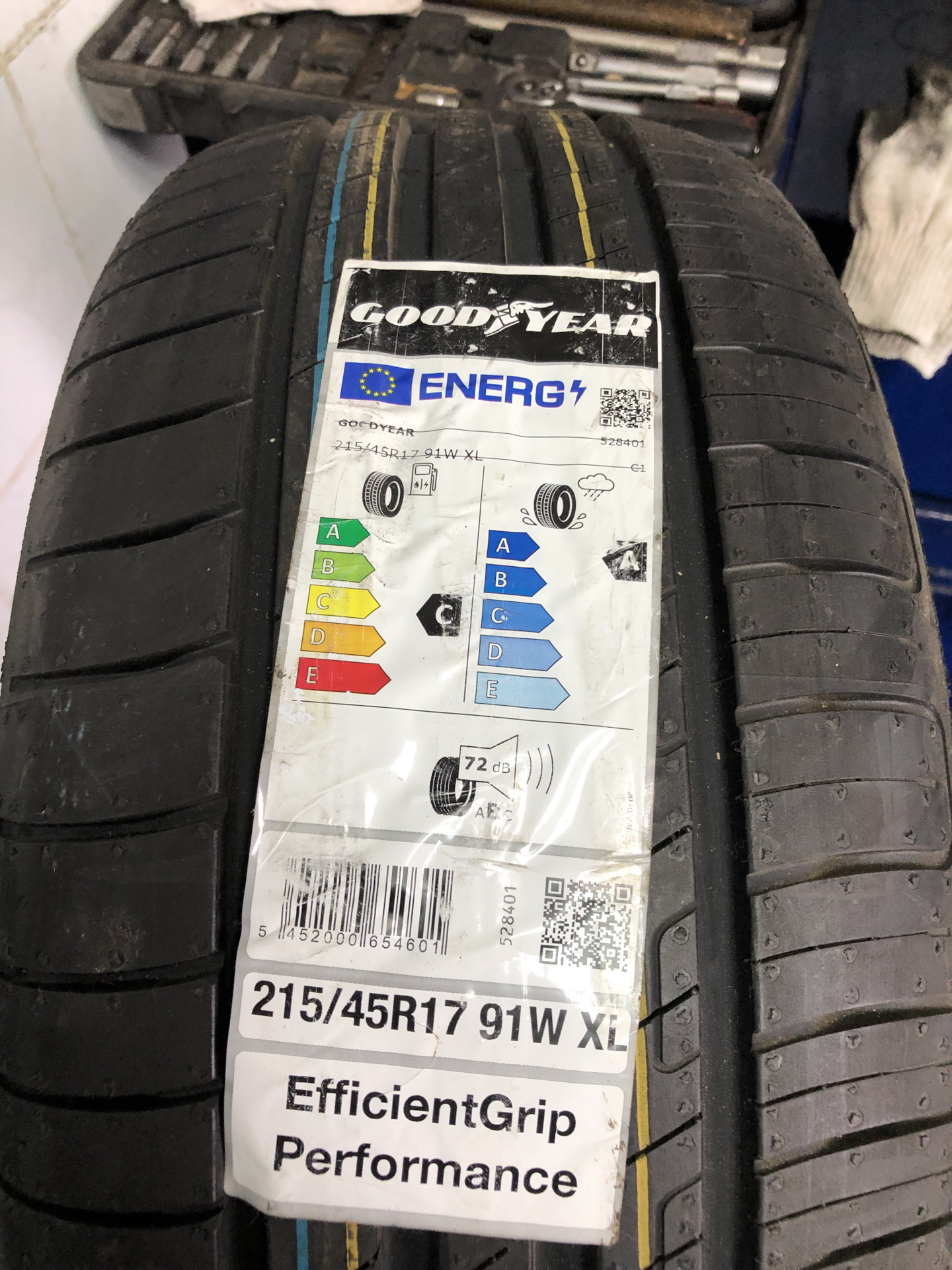 Новая Резина😌 Goodyear EfficientGrip Performance 215/45R17 XL — Daewoo ...