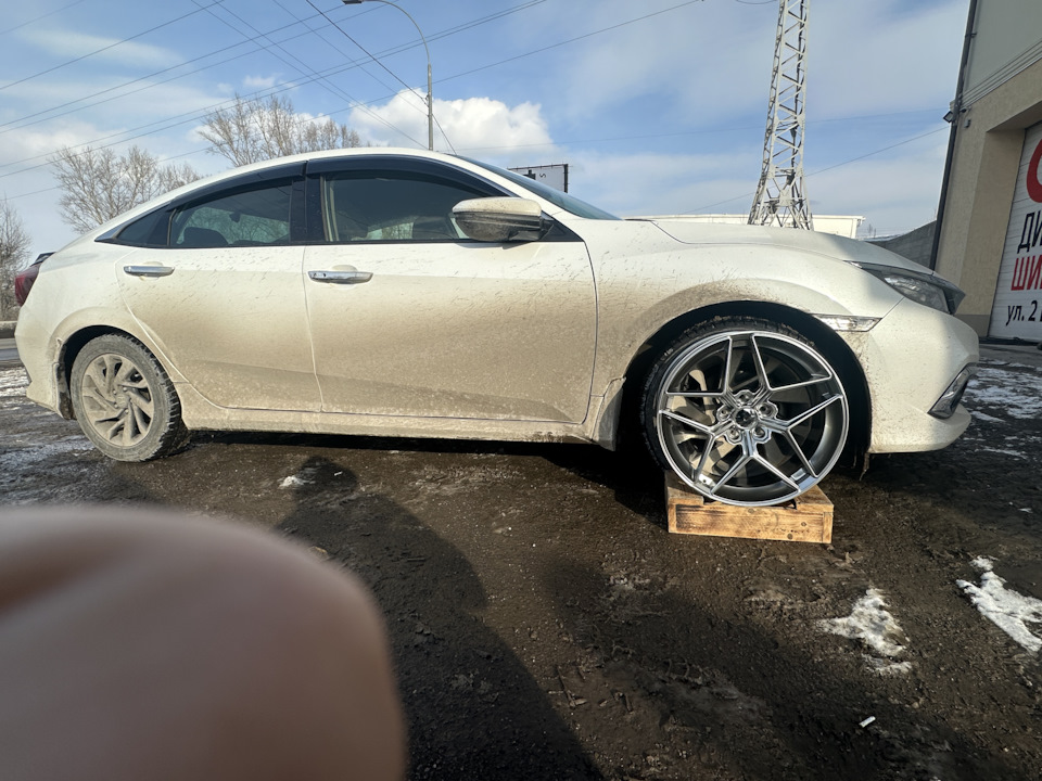 Купил диски на лето — Honda Civic 4D (10G), 1,5 л, 2020 года | колёсные ...